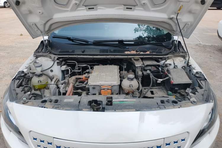 Used Dongfeng Fukang ES600 2022 Comfort Edition Engine Bay