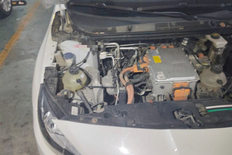 Used Dongfeng Fukang ES600 2022 Comfort Edition Engine Bay Right