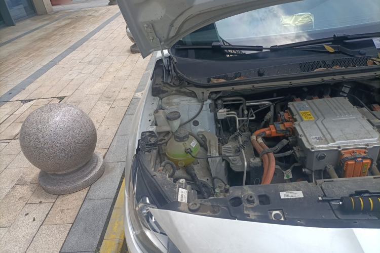 Used Dongfeng Fukang ES600 2022 T3 Custom Edition Engine Bay Right