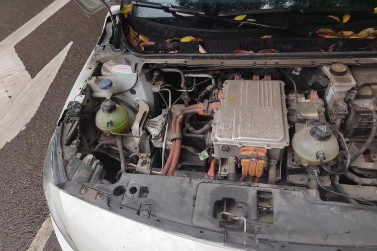 Used Dongfeng Fukang ES600 2022 T3 Custom Edition Engine Bay Right