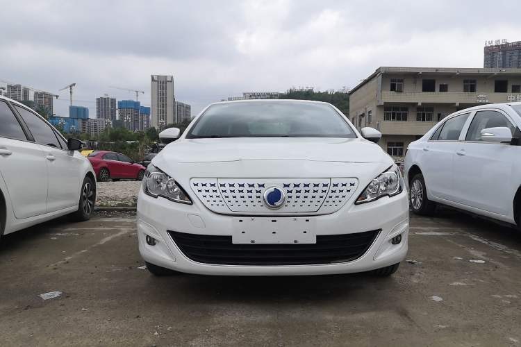 Used Dongfeng Fukang ES600 2022 T3 Custom Edition Front