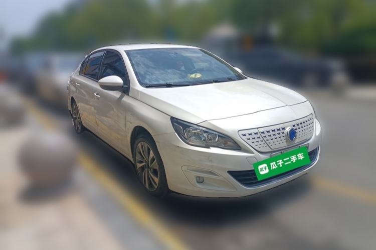 Used Dongfeng Fukang ES600 2022 T3 Custom Edition Front Right 45 Deg