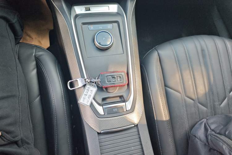 Used Dongfeng Fukang ES600 2022 Comfort Edition Gear Lever