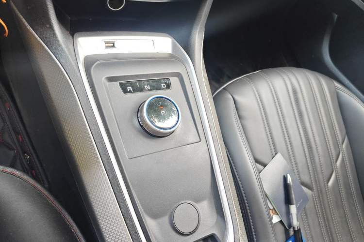 Used Dongfeng Fukang ES600 2022 Comfort Edition Gear Lever