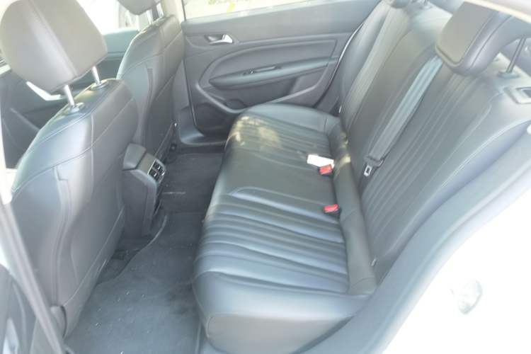 Used Dongfeng Fukang ES600 2022 Comfort Edition Interior 4