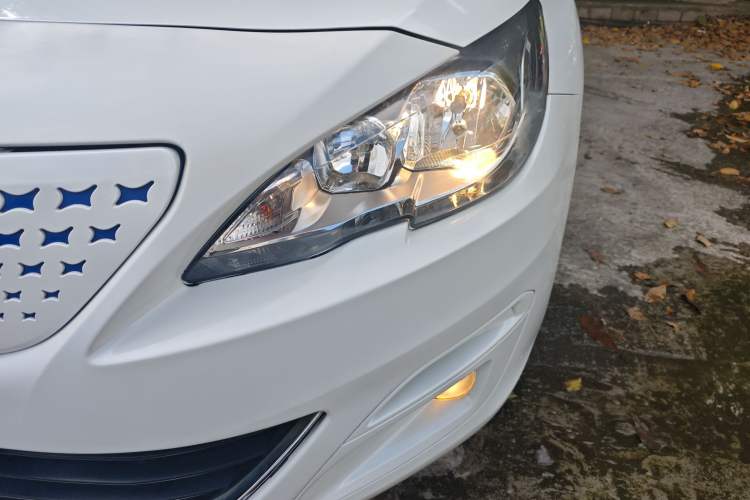 Used Dongfeng Fukang ES600 2022 Comfort Edition Left Front Headlight