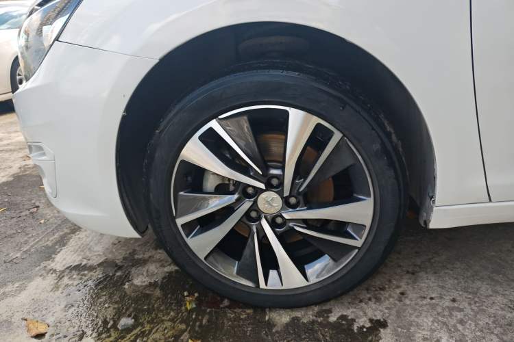 Used Dongfeng Fukang ES600 2022 Comfort Edition Left Front Wheel Hub