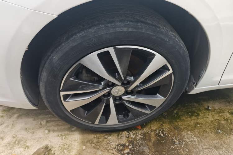 Used Dongfeng Fukang ES600 2022 Comfort Edition Left Front Wheel Hub