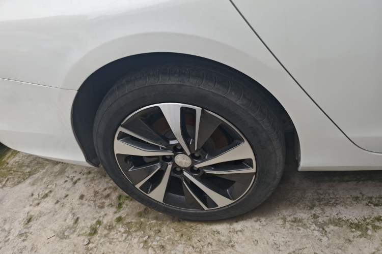 Used Dongfeng Fukang ES600 2022 Comfort Edition Right Rear Wheel Hub