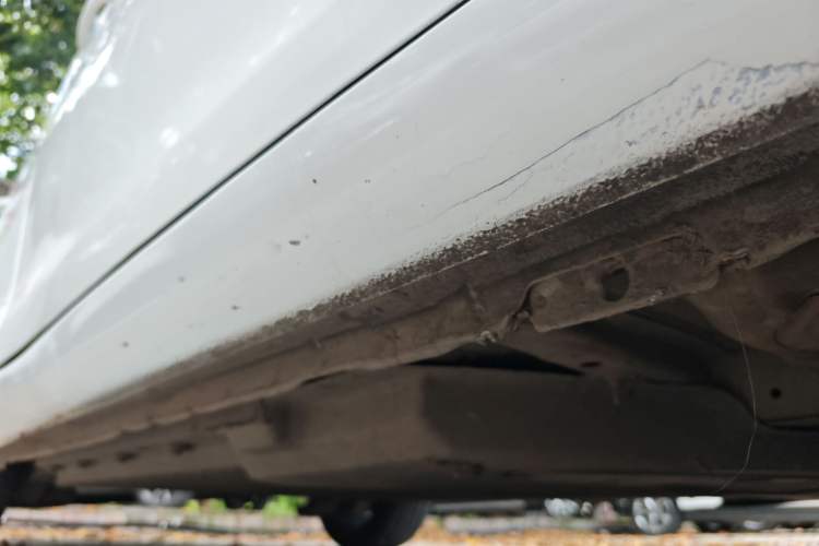 Used Dongfeng Fukang ES600 2022 Comfort Edition Right Side Sill