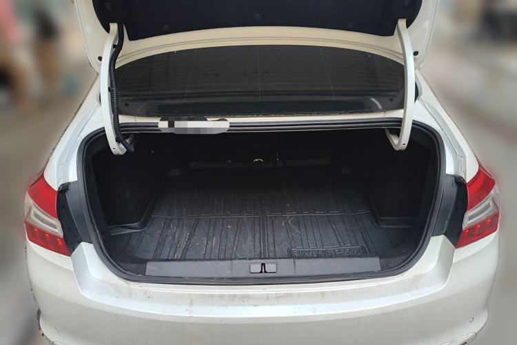Used Dongfeng Fukang ES600 2022 Smart Drive Edition Trunk