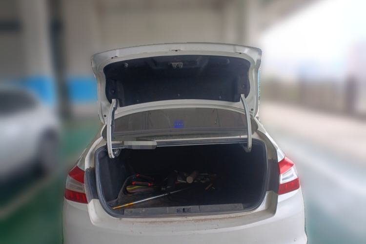 Used Dongfeng Fukang ES600 2022 Smart Drive Edition Trunk