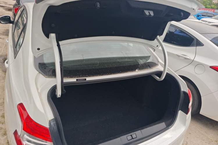 Used Dongfeng Fukang ES600 2022 Comfort Edition Trunk