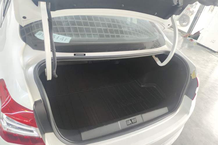Used Dongfeng Fukang ES600 2022 Smart Drive Edition Trunk