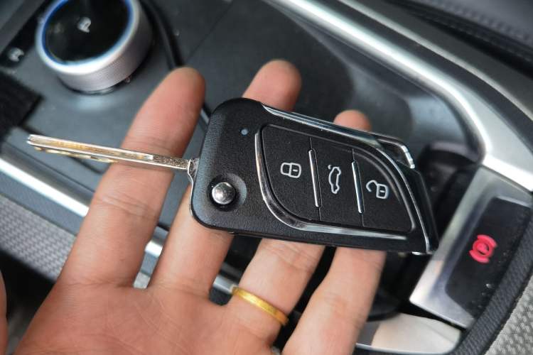 Used Dongfeng Fukang ES600 2022 T3 Custom Edition Vehicle Key
