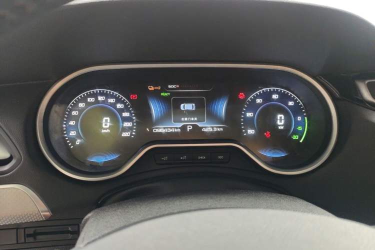 Used Dongfeng Fukang ES600 2023 Battery-Swap Version Instrument Cluster