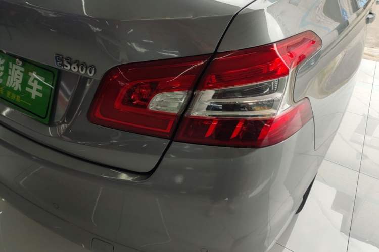 Used Dongfeng Fukang ES600 2023 Battery-Swap Version Right Rear Taillight