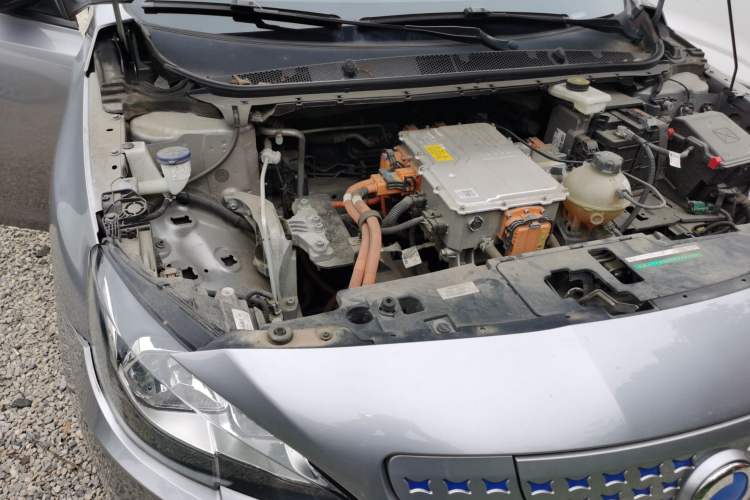 Used Dongfeng Fukang ES600 2023 Battery-Swap Version Engine Bay Right