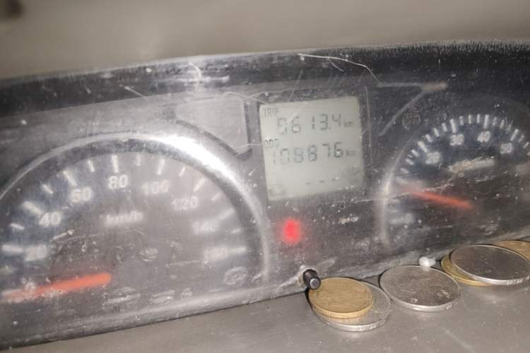 Used Dongfeng Junfeng 2014 1.3L Standard Version Odometer Close Up