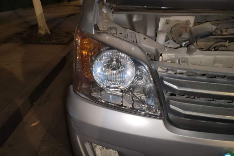 Used Dongfeng Junfeng 2014 1.3L Standard Version Right Front Headlight