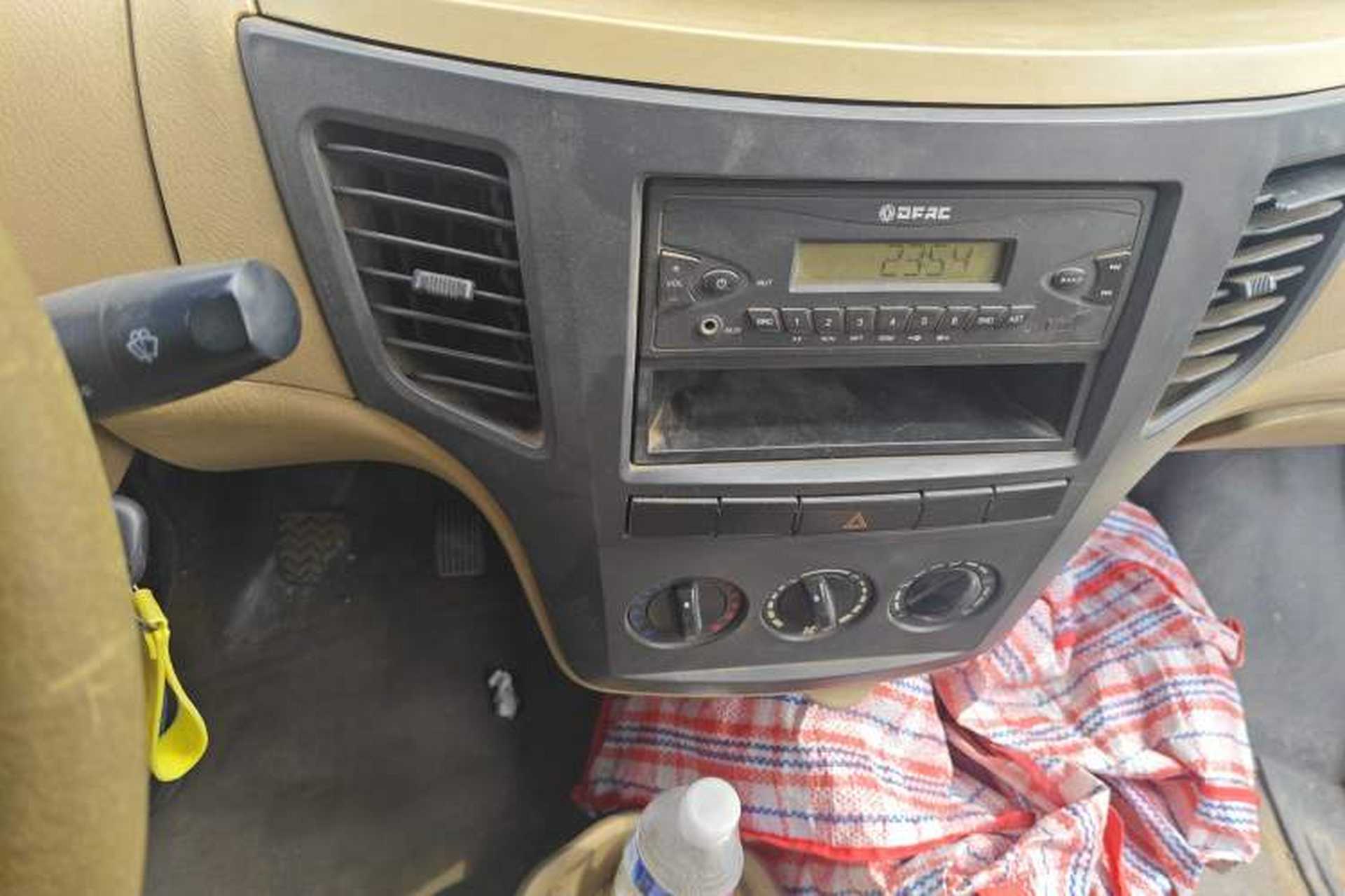 Used Dongfeng Junfeng CV03 2012 1.3L Basic Trim CNG Audio And AC Panel