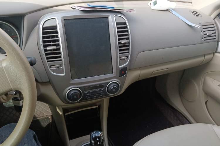 Used Dongfeng Junfeng E11K 2019 Standard Model Audio And AC Panel