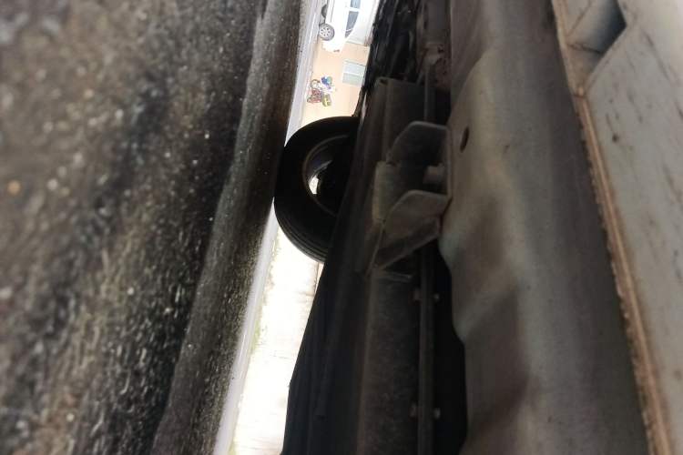Used Dongfeng Junfeng E11K 2019 Standard Model Chassis Front Left