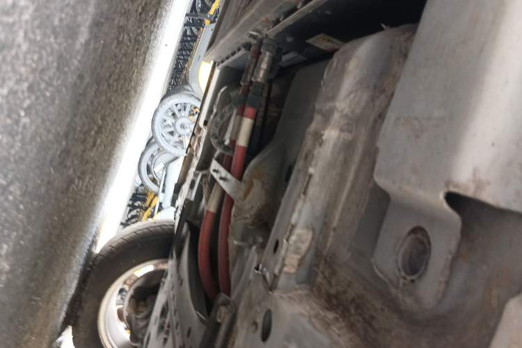 Used Dongfeng Junfeng E11K 2019 Standard Model Chassis Front Right