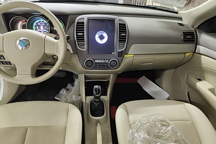 Used Dongfeng Junfeng E11K 2019 Standard Model Audio And AC Panel