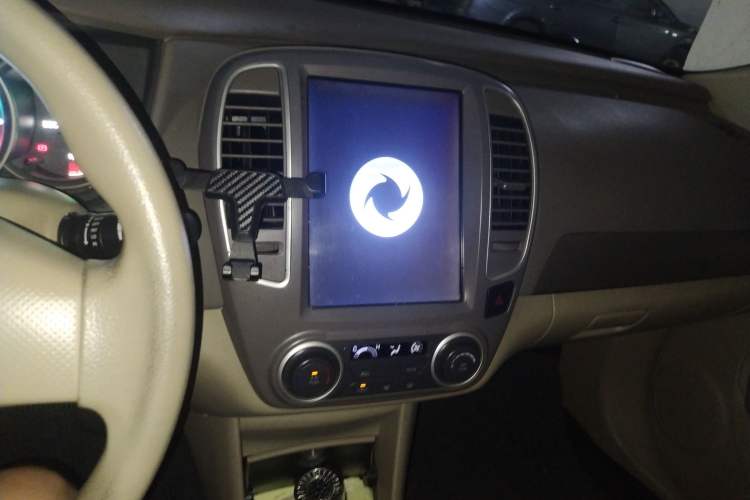 Used Dongfeng Junfeng E11K 2019 Standard Model Audio And AC Panel
