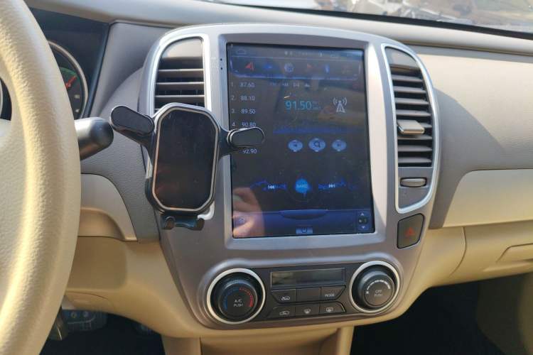 Used Dongfeng Junfeng E11K 2019 Standard Model Audio And AC Panel