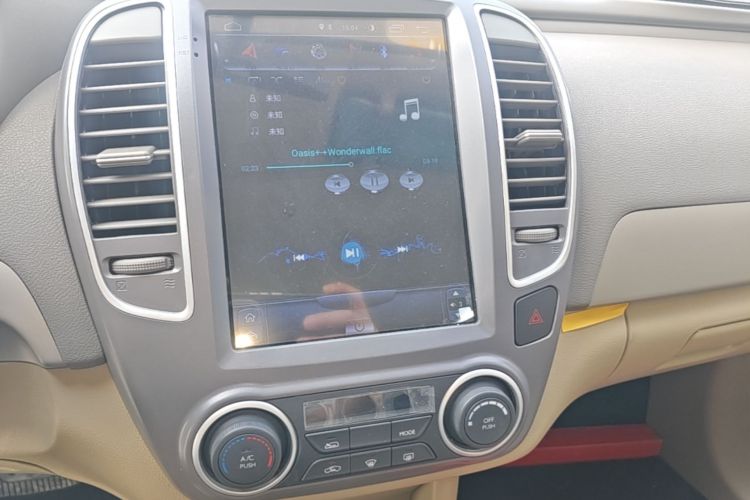 Used Dongfeng Junfeng E11K 2019 Standard Model Audio And AC Panel