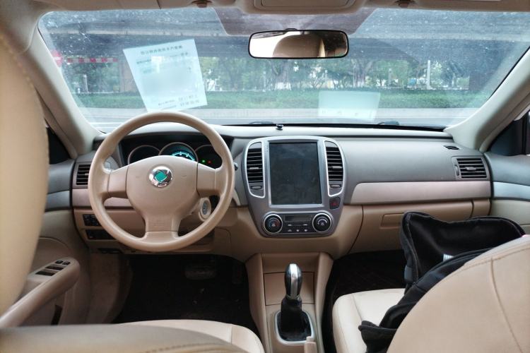 Used Dongfeng Junfeng E11K 2019 Standard Model Center Console