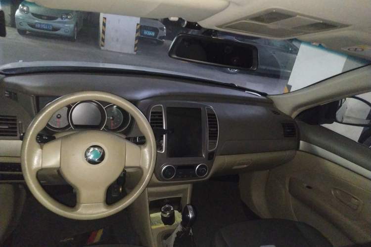 Used Dongfeng Junfeng E11K 2019 Standard Model Center Console