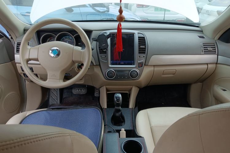 Used Dongfeng Junfeng E11K 2019 Standard Model Center Console