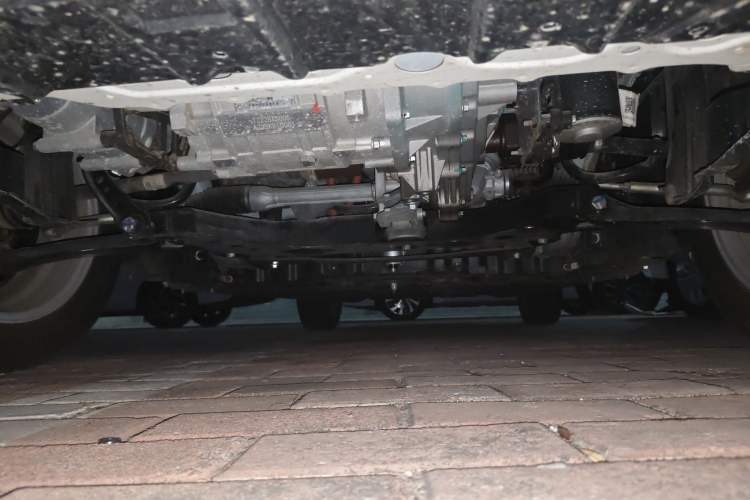 Used Dongfeng Junfeng E11K 2019 ES360 Battery-Swap Version 46.7 kWh Chassis Front