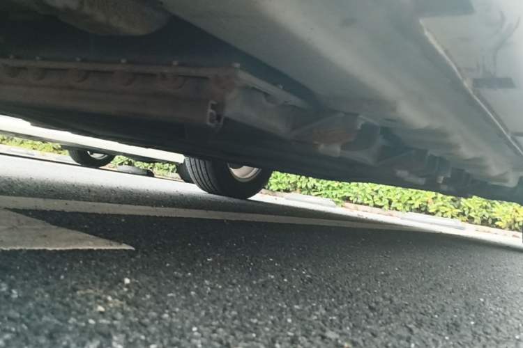 Used Dongfeng Junfeng E11K 2019 Standard Model Chassis Front Left