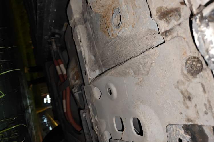 Used Dongfeng Junfeng E11K 2019 Standard Model Chassis Front Right