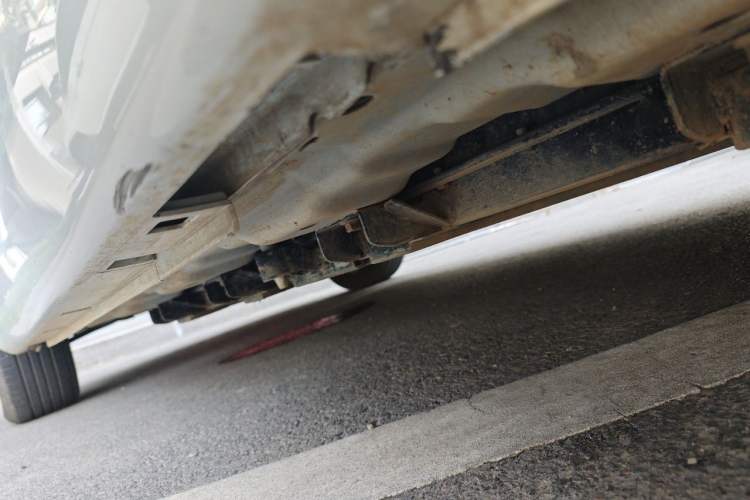 Used Dongfeng Junfeng E11K 2019 Standard Model Chassis Rear Left