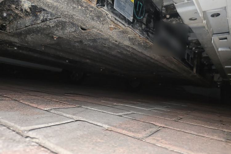Used Dongfeng Junfeng E11K 2019 ES360 Battery-Swap Version 46.7 kWh Chassis Rear Right