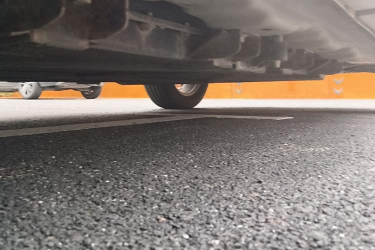 Used Dongfeng Junfeng E11K 2019 Standard Model Chassis Rear Right