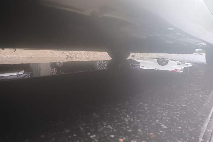 Used Dongfeng Junfeng E11K 2019 Standard Model Chassis Rear Right