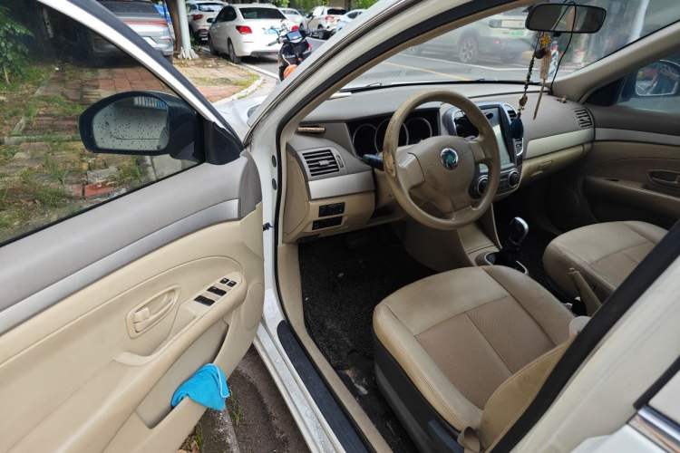 Used Dongfeng Junfeng E11K 2019 Standard Model Driver Seat