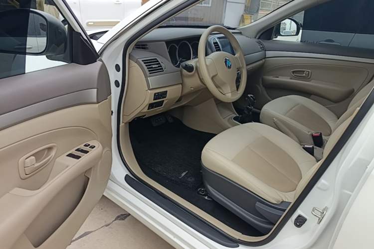 Used Dongfeng Junfeng E11K 2019 Standard Model Driver Seat