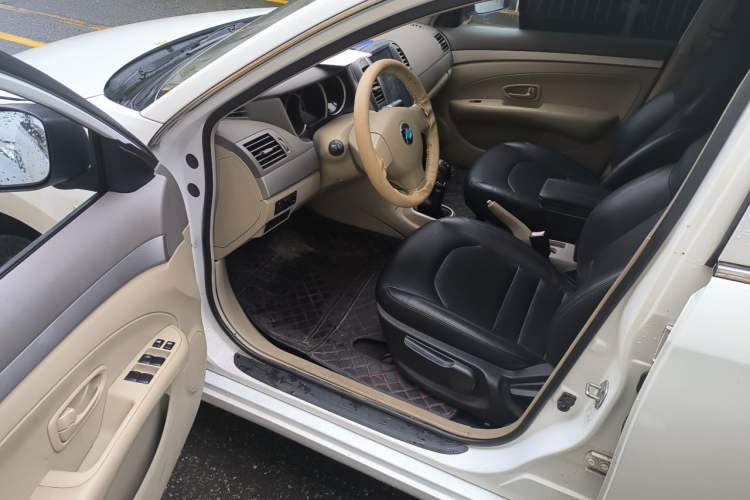 Used Dongfeng Junfeng E11K 2019 Standard Model Driver Seat