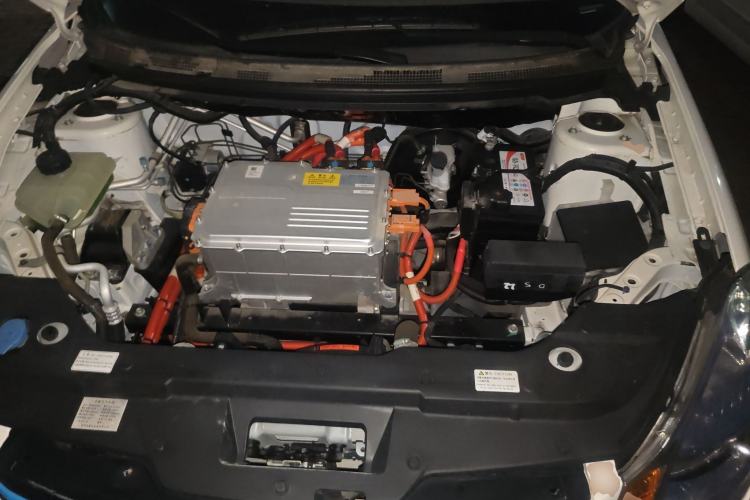 Used Dongfeng Junfeng E11K 2019 ES360 Battery-Swap Version 46.7 kWh Engine Bay