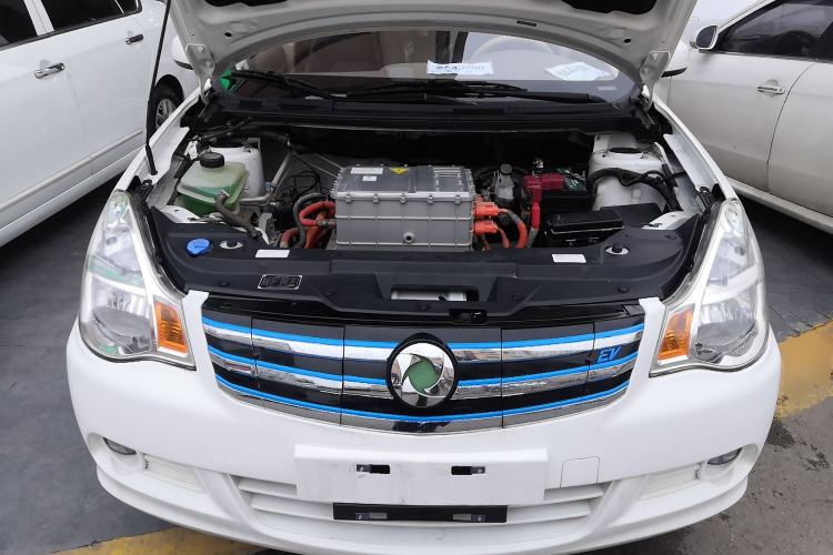 Used Dongfeng Junfeng E11K 2019 ES360 Battery-Swap Version 46.7 kWh Engine Bay