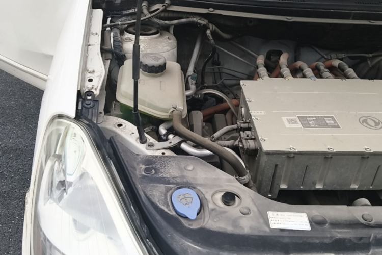 Used Dongfeng Junfeng E11K 2019 Standard Model Engine Bay Right