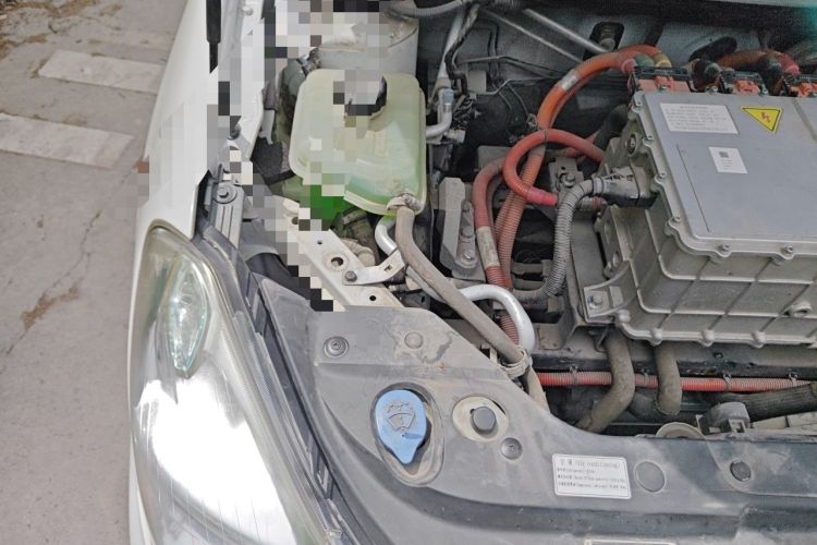Used Dongfeng Junfeng E11K 2019 ES360 Battery-Swap Version 46.7 kWh Engine Bay Right