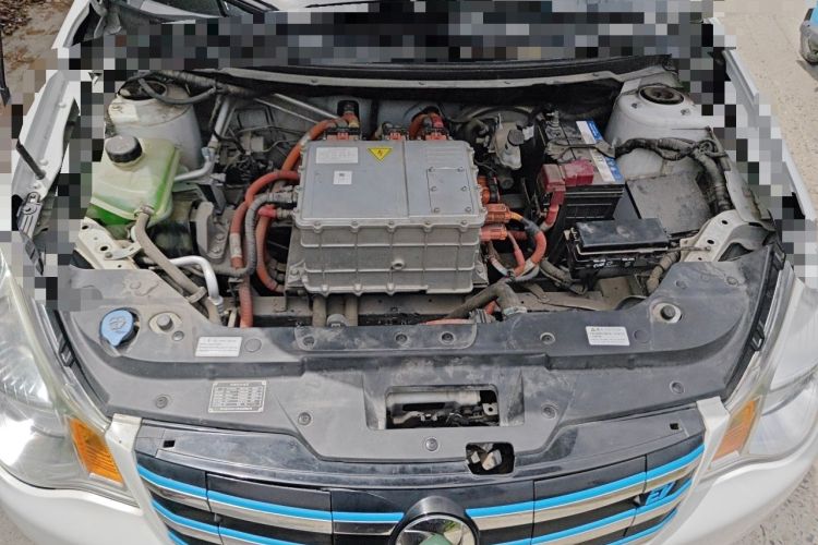 Used Dongfeng Junfeng E11K 2019 ES360 Battery-Swap Version 46.7 kWh Engine Bay